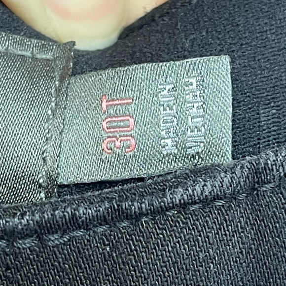 Torrid black bombshell skinny jeans size 30T premium stretch - Picture 7 of 7